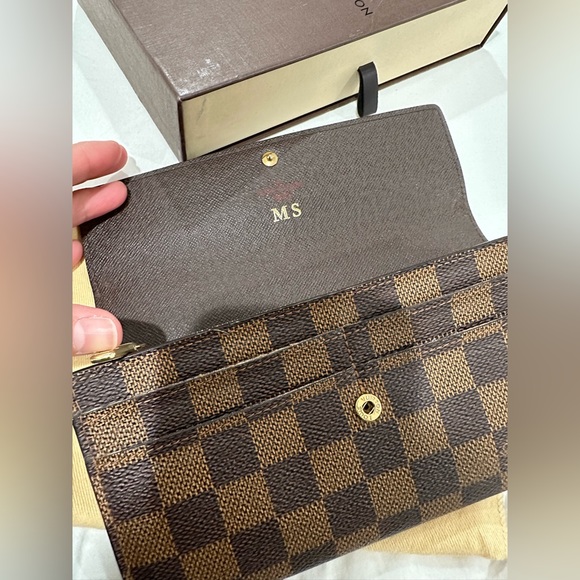 Louis Vuitton Sarah Wallet - Picture 5 of 12